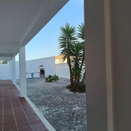 Duplex On The Waterfront * Praia de Quiaos